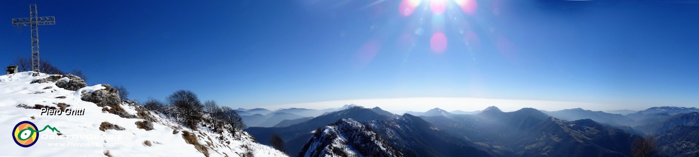 63 Panoramica dal Monte Suchello su valli e pianura.jpg